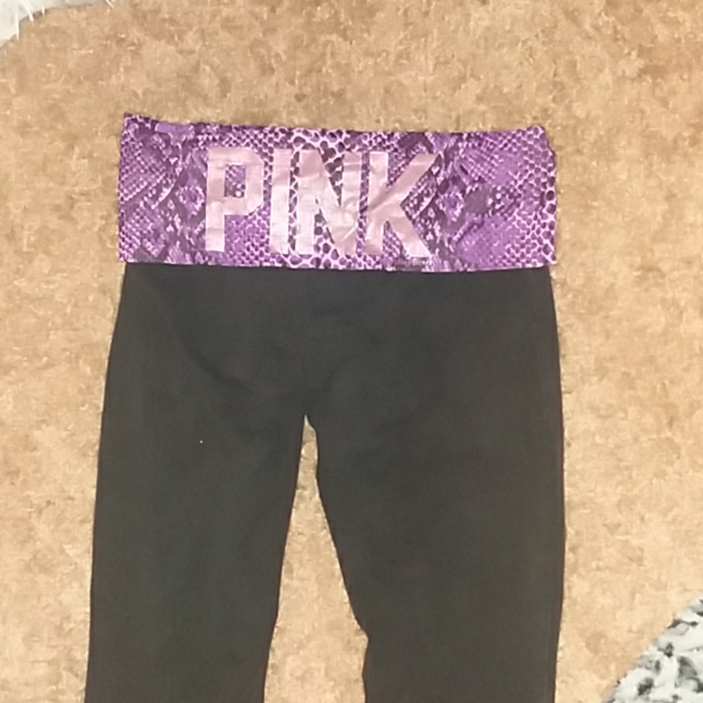 Vs pink yoga pants
